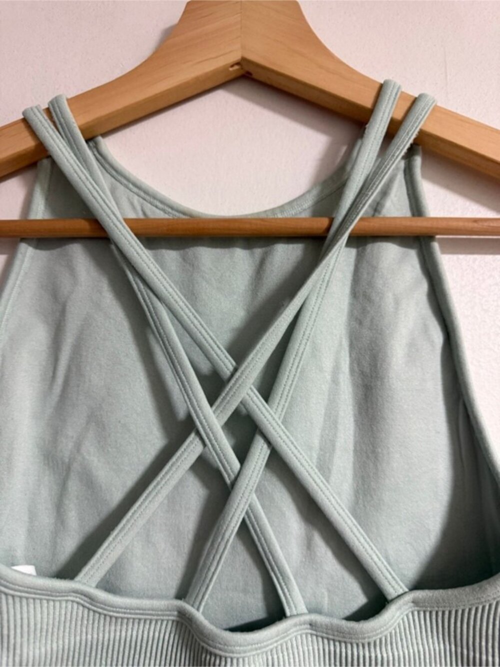 Gilly Hicks Sage Green Ribbed Sports Bra Tank Size S Strappy Back - Picture 7 of 8